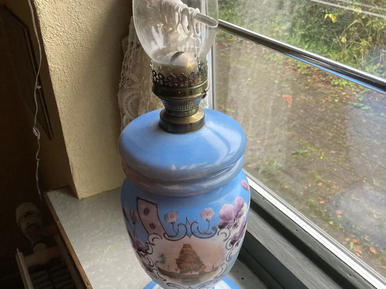 Billede 1 - Flot antik lampe