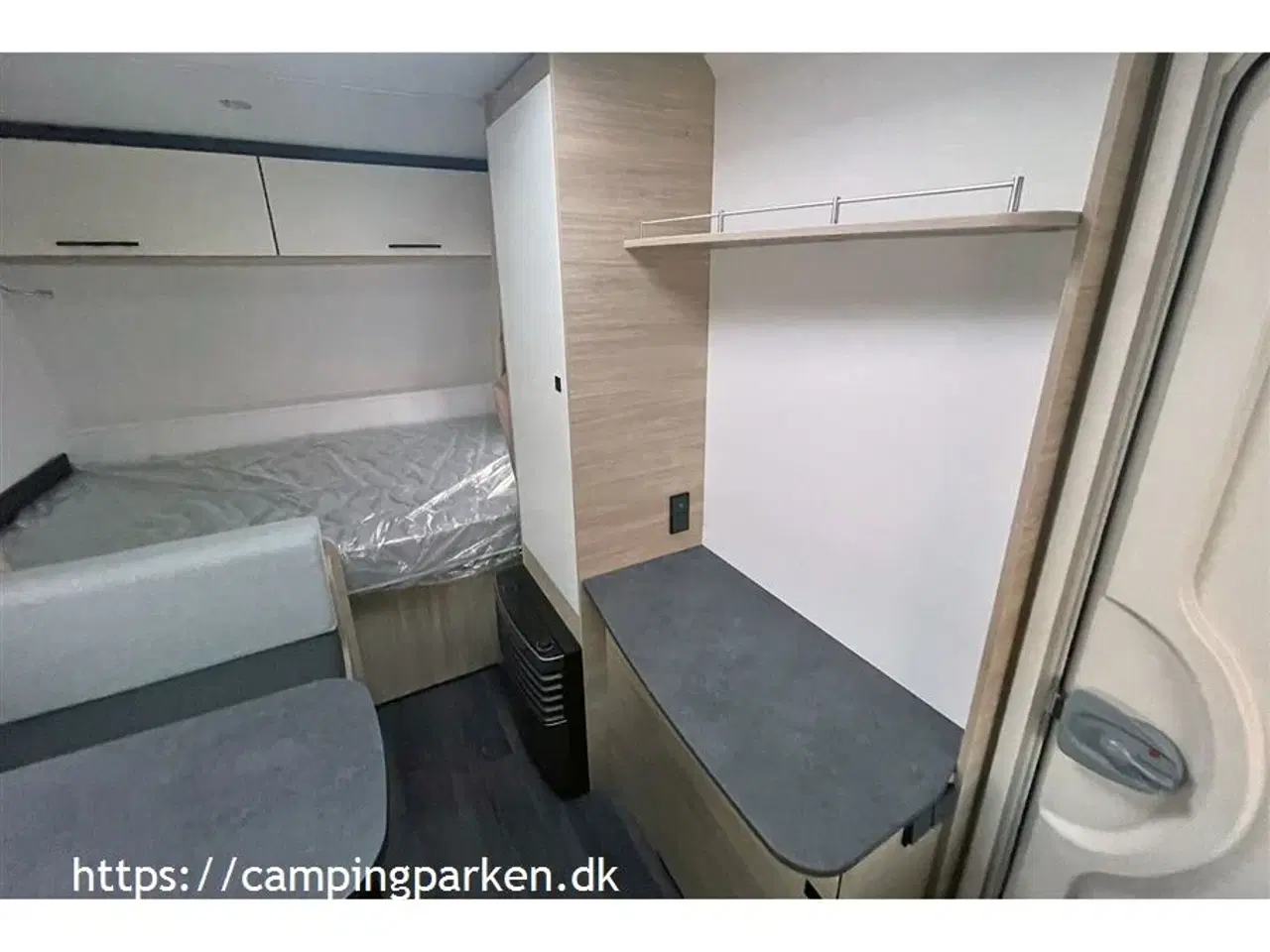 Billede 5 - 2024 - Caravelair ALBA 400 ARTIC   Lille, let rejsevogn med mover og meget udstyr - til elbilen eller den mindre bil