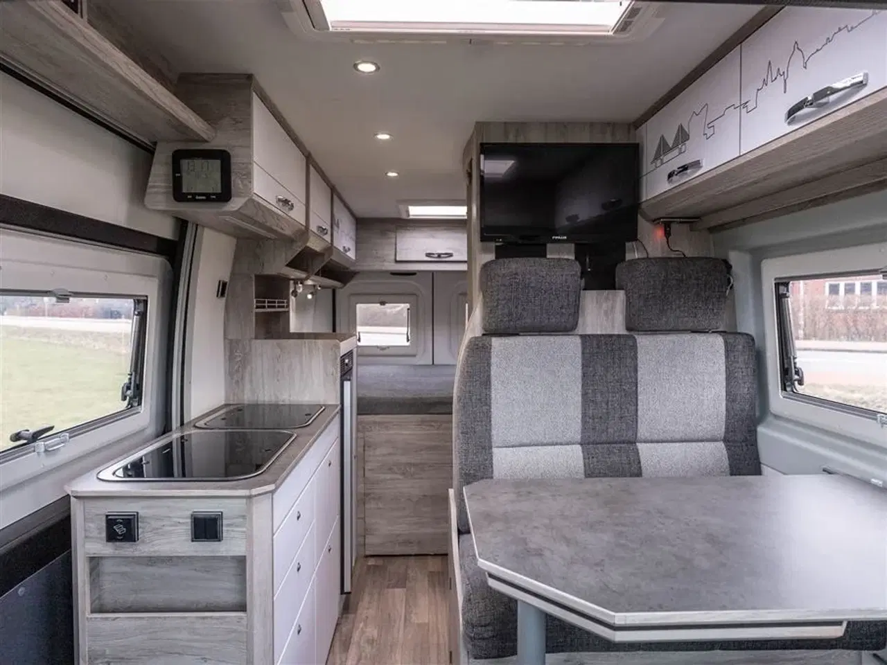 Billede 2 - 2021 - Bravia 599 140 Hk Usædvanlig høj kvalitet og et flot design fyldt med ekstraudstyr