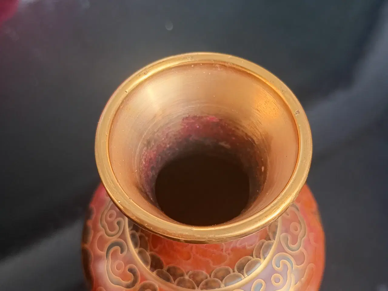 Billede 2 - Kinesisk vase på træfod