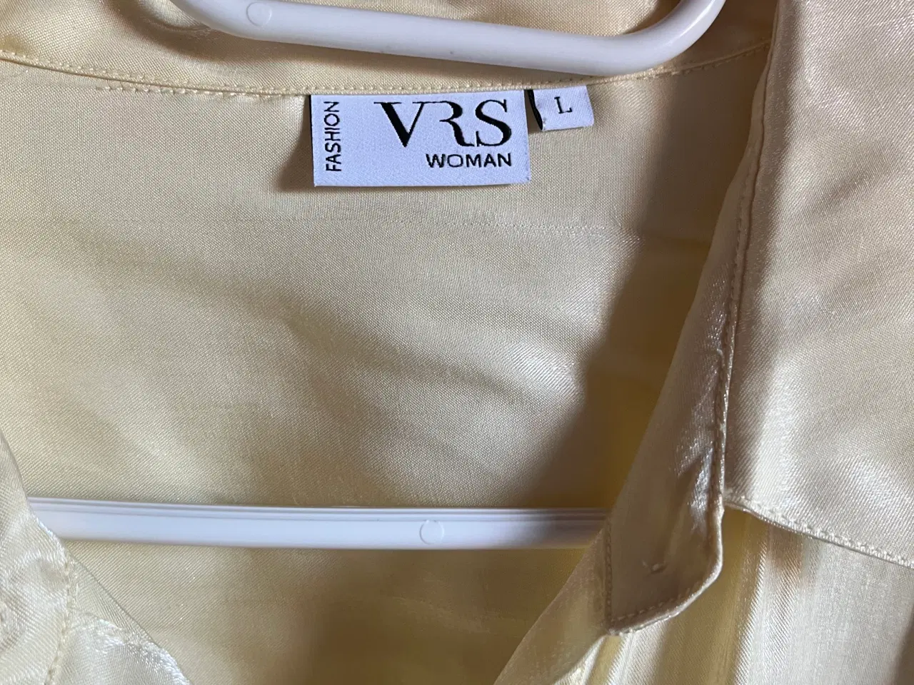 Billede 2 - Flot bluse L