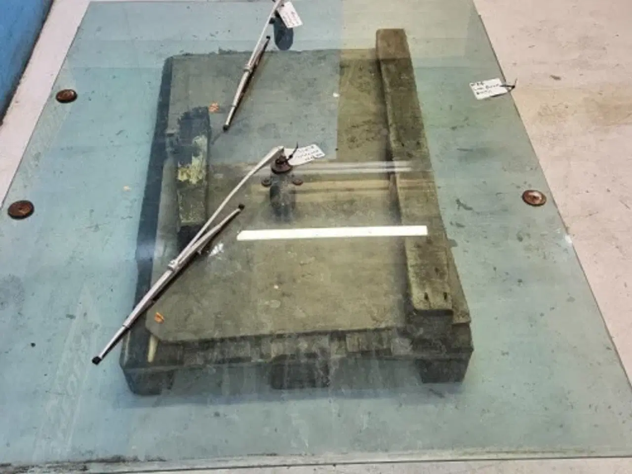 Billede 9 - New Holland 8080 Forrude 80411933