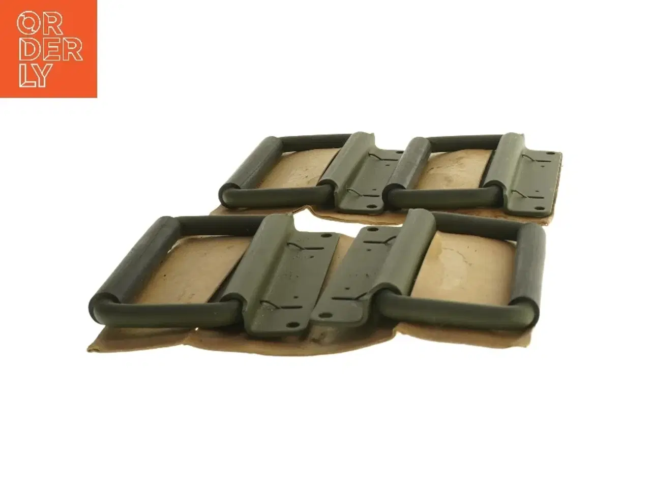 Billede 2 - Grønlakerede håndtag til montering  kasser og andet. (str. 11,5x8 cm)