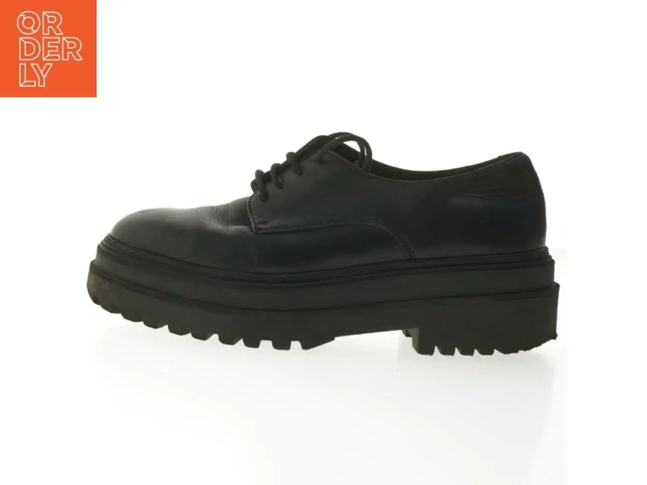 Billede 1 - Sorte sko med chunky såler fra Phenumb (str. 38 )