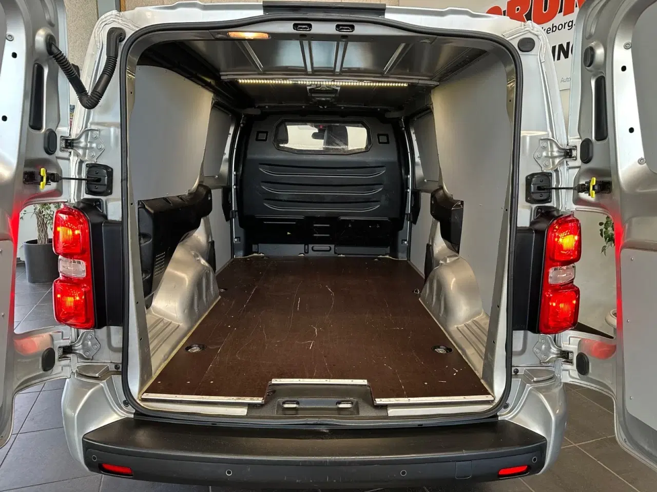 Billede 15 - Peugeot Expert 2,0 BlueHDi 180 L3 Ultimate EAT6 Van