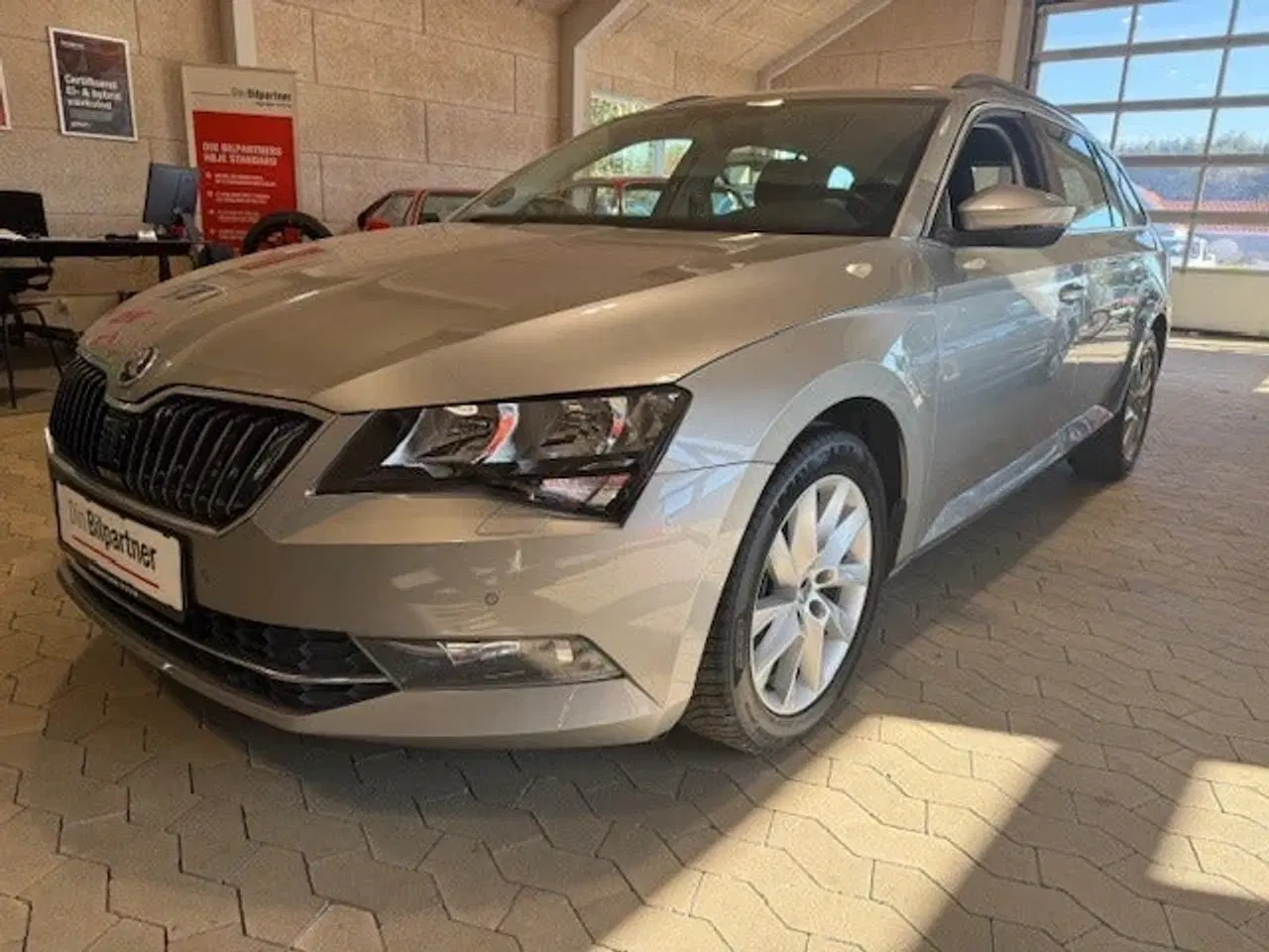 Billede 1 - Skoda Superb 1,6 TDi 120 Ambition Combi