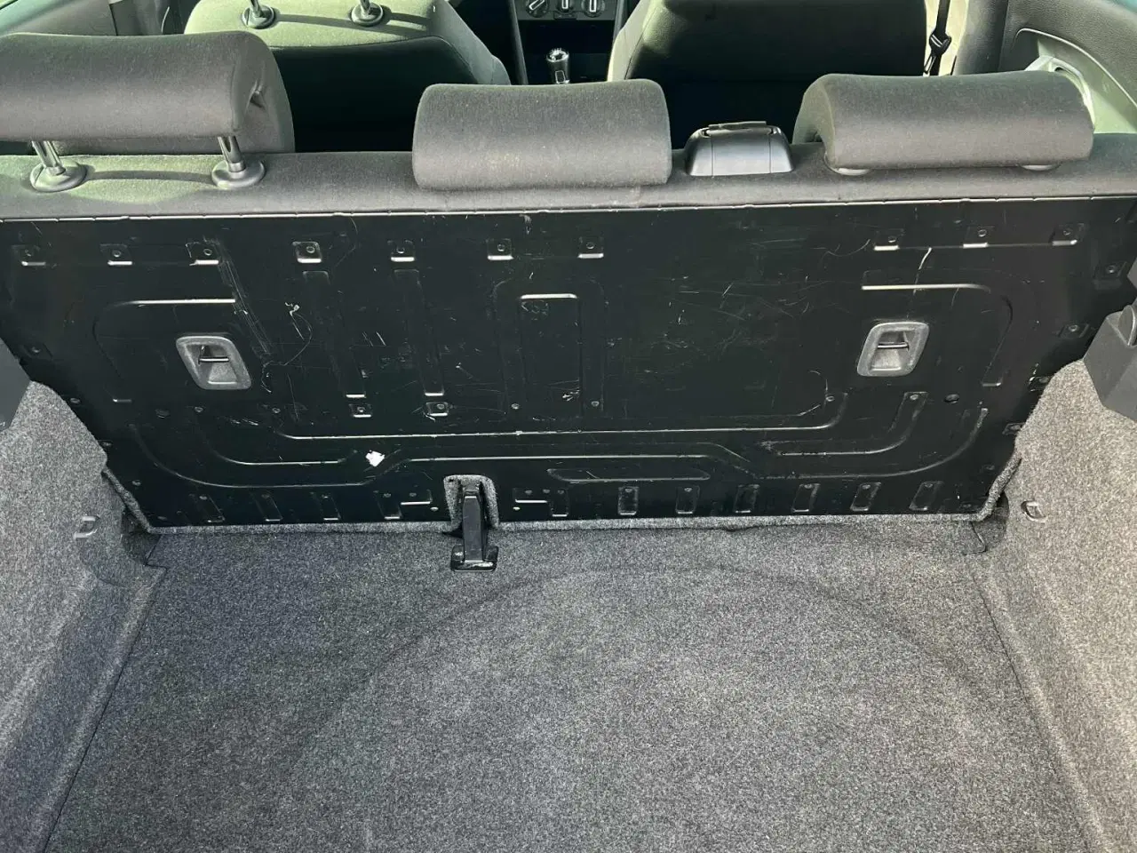 Billede 7 - Driftsikker og nysynet VW Polo med kun 219.500 på