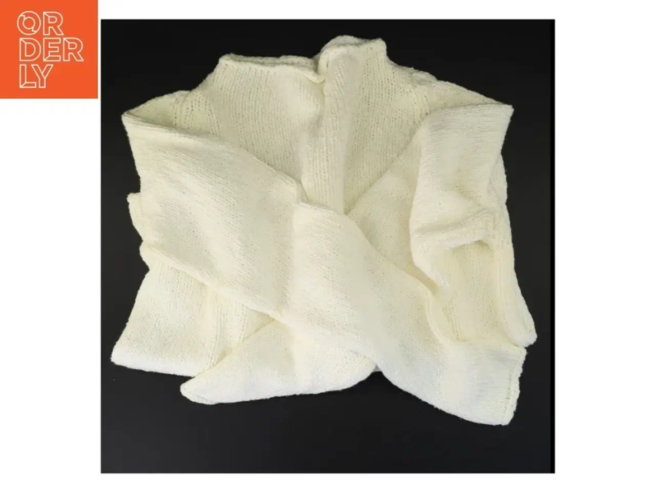Billede 1 - Strikket hvid bluse (str. 58 x 51 cm ærme 49 cm)