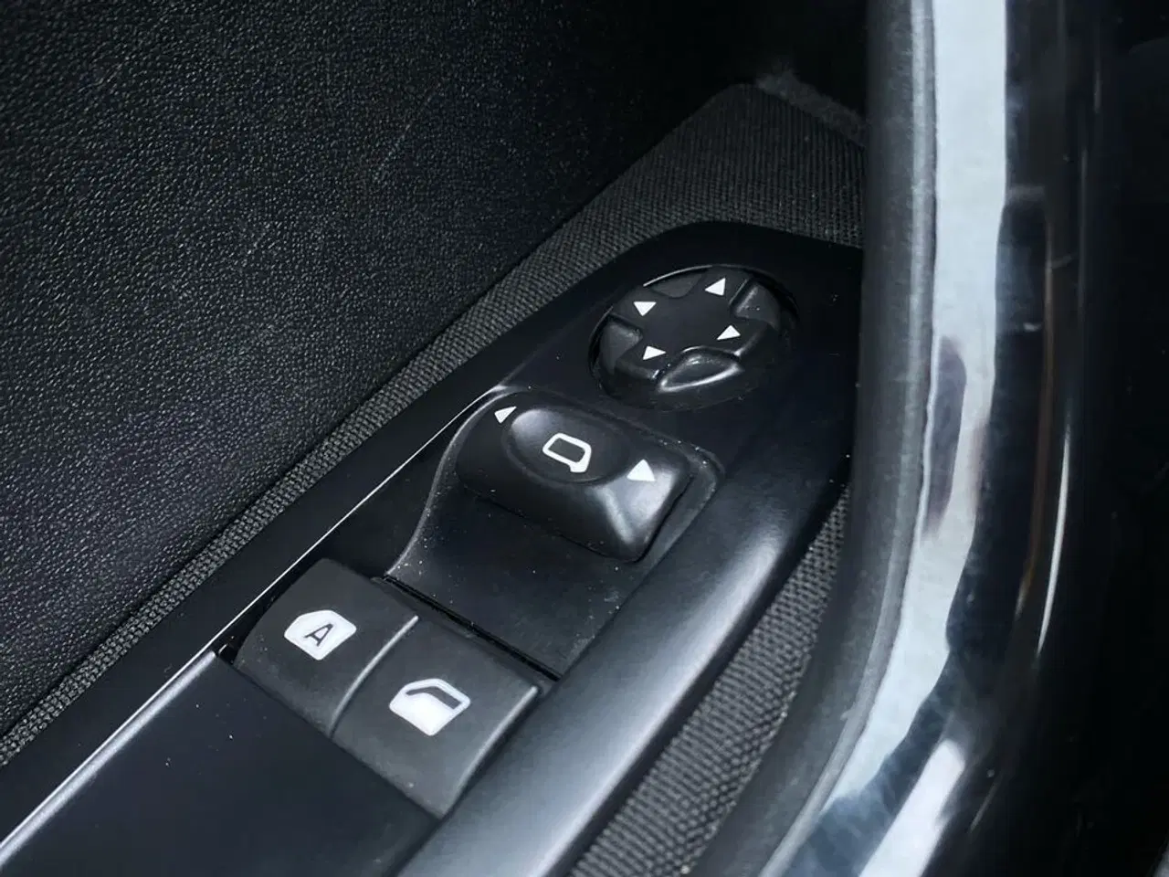 Billede 17 - Peugeot 208 1,2 VTi Active 82HK 5d