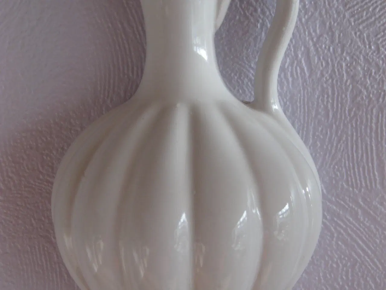 Billede 2 - Væg-hænge-vase i hvid porcelæn ;-)