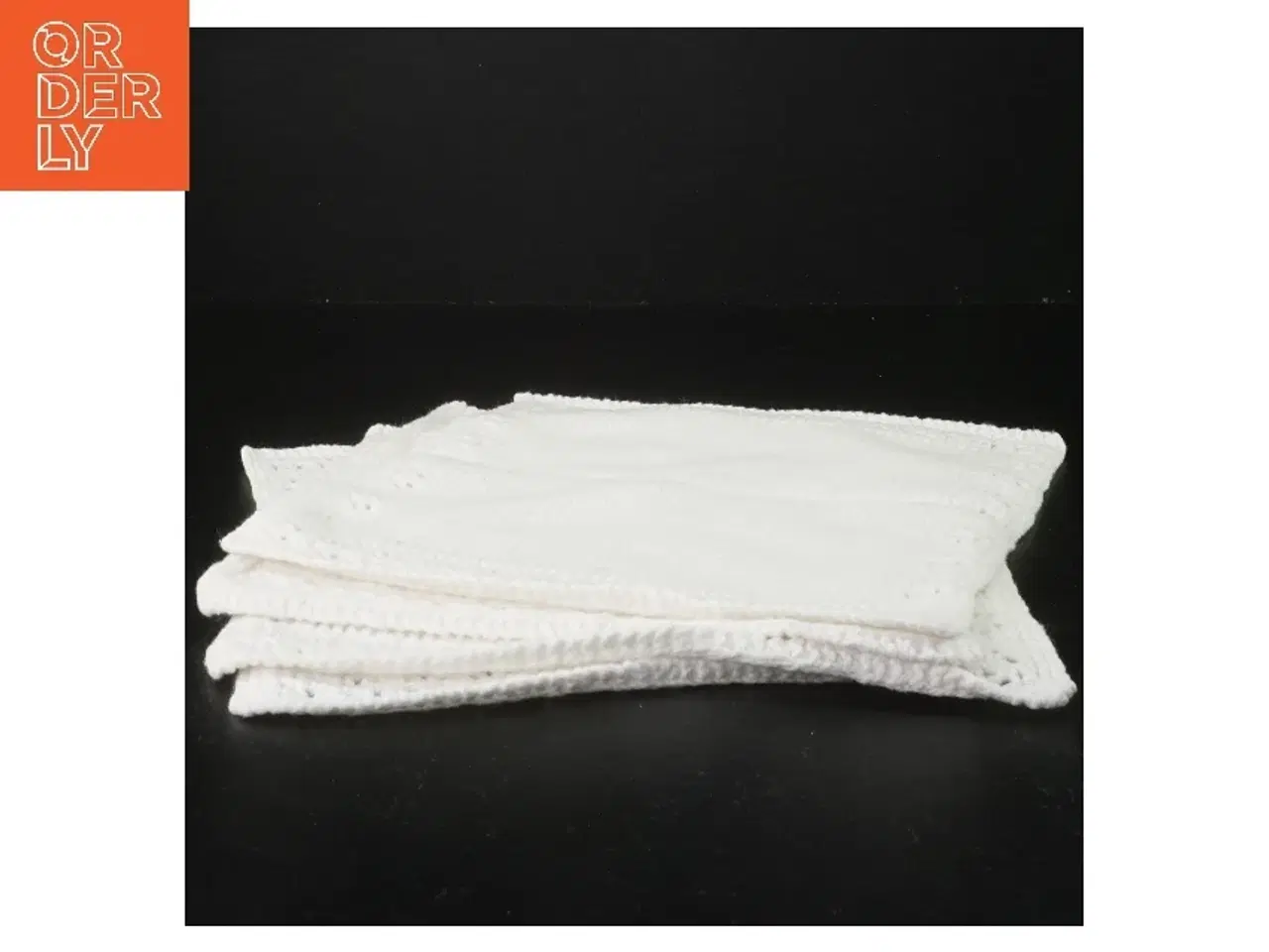 Billede 2 - Strikkede servietter (str. 4 styk, 27x24 cm)