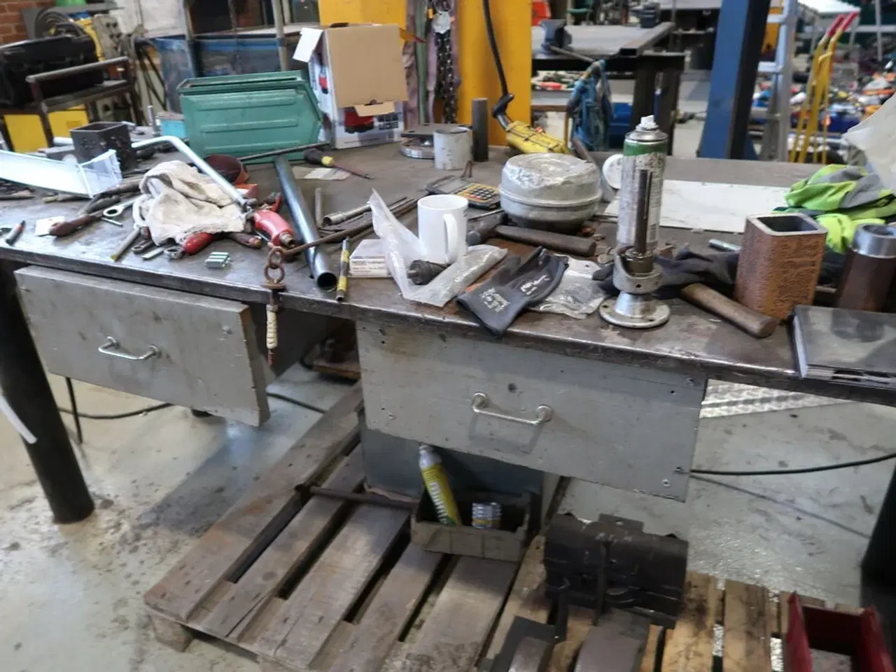 Billede 3 - Svejsebord med div. Værktøj og varelager
