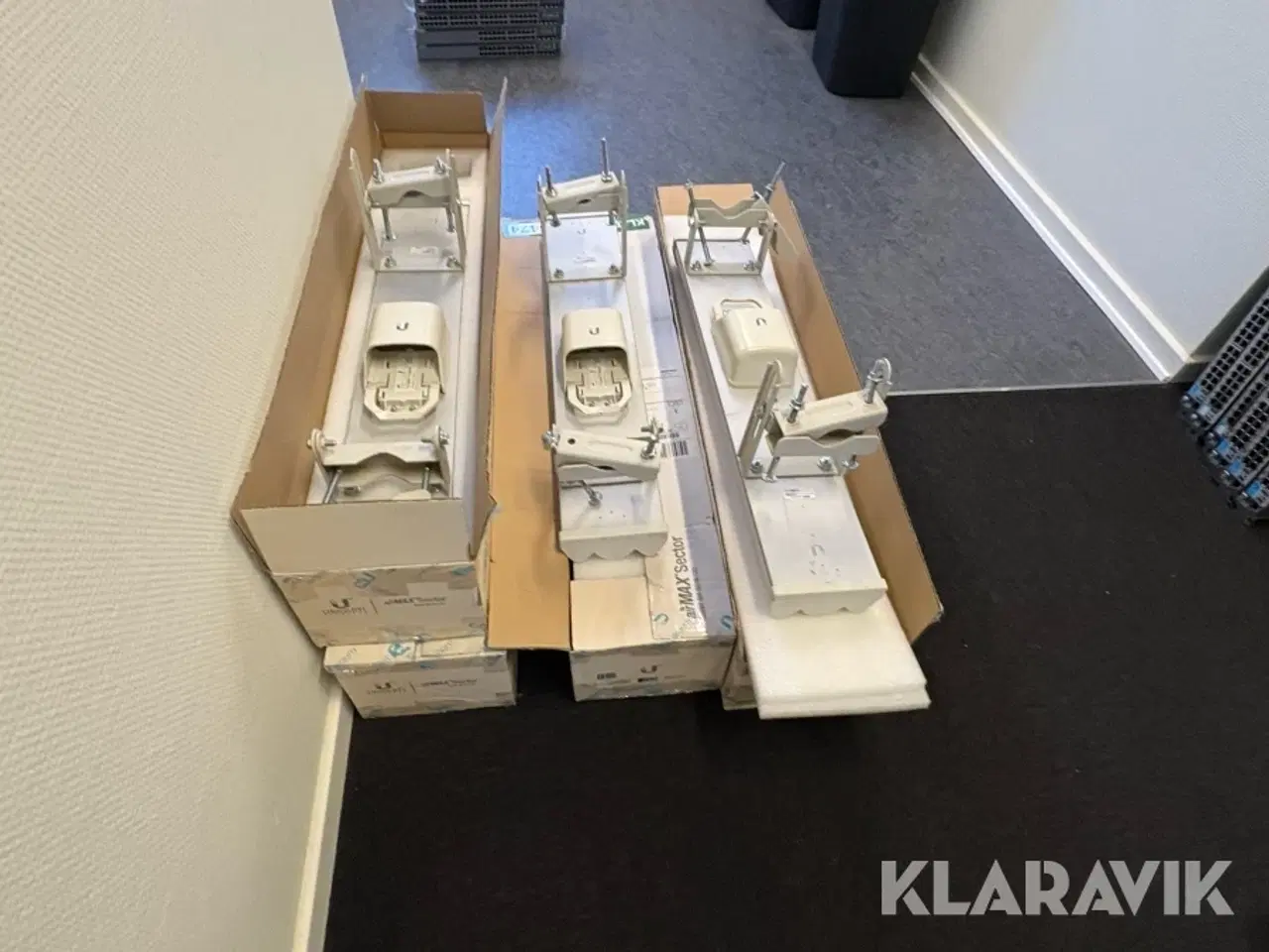 Billede 4 - Sektorantenner Ubiquiti Networks AM-5G19-120 airMAX til trådløst netværk 4 styk