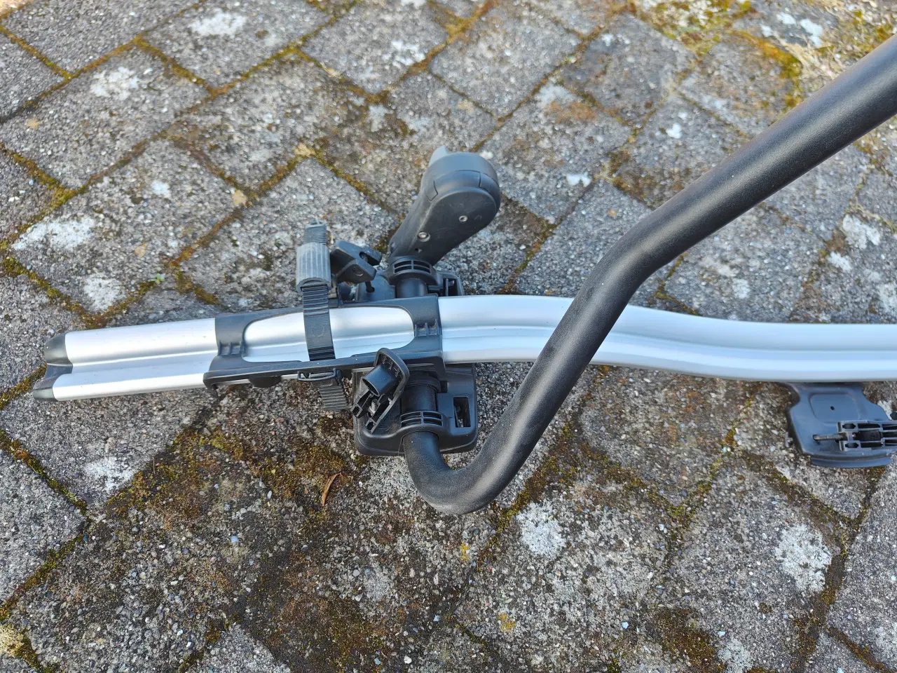 Billede 1 - Thule cykelholder til tagbøjler