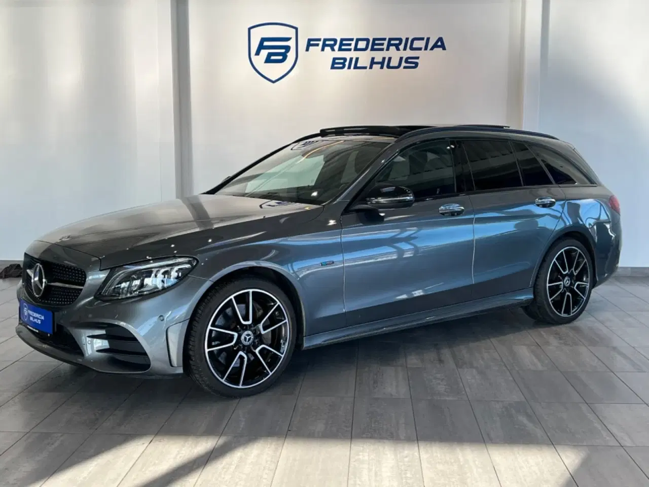 Billede 1 - Mercedes C300 de 2,0 Business AMG Line Night Edition stc. aut.