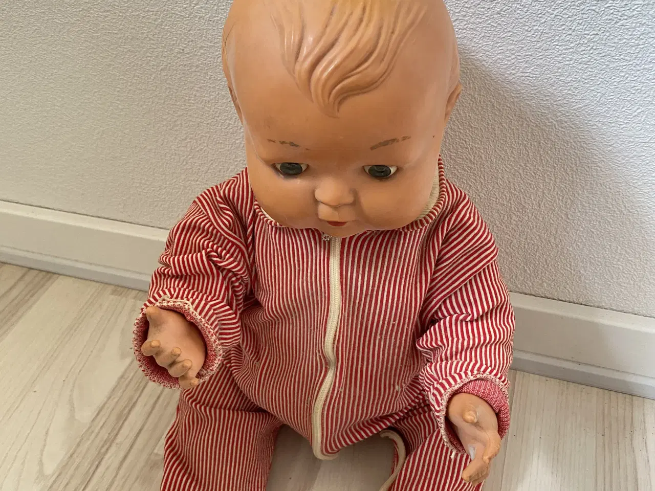 Billede 2 - Gammel dukke fra 1958
