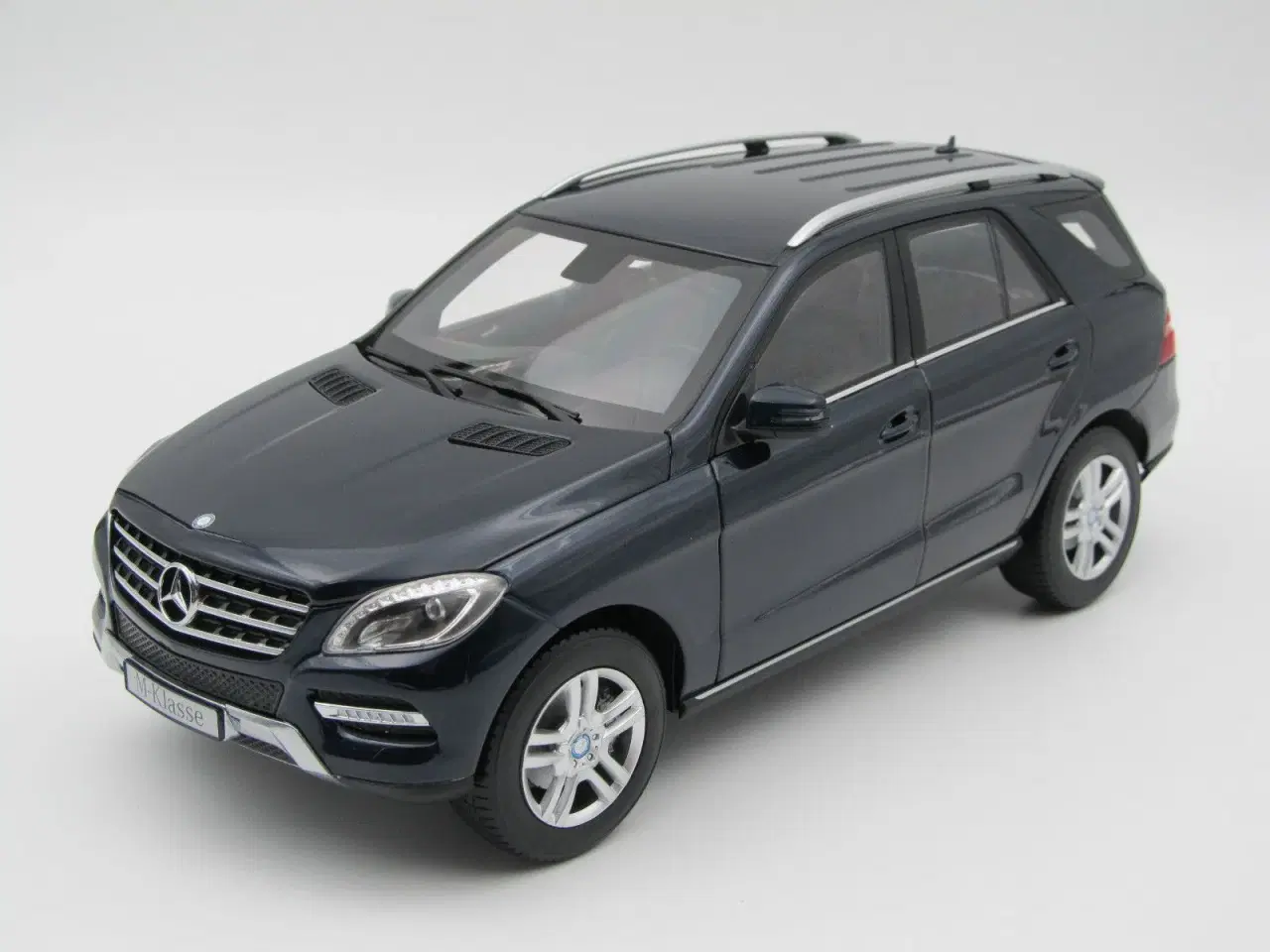 Billede 1 - 2011 Mercedes-Benz ML 1:18