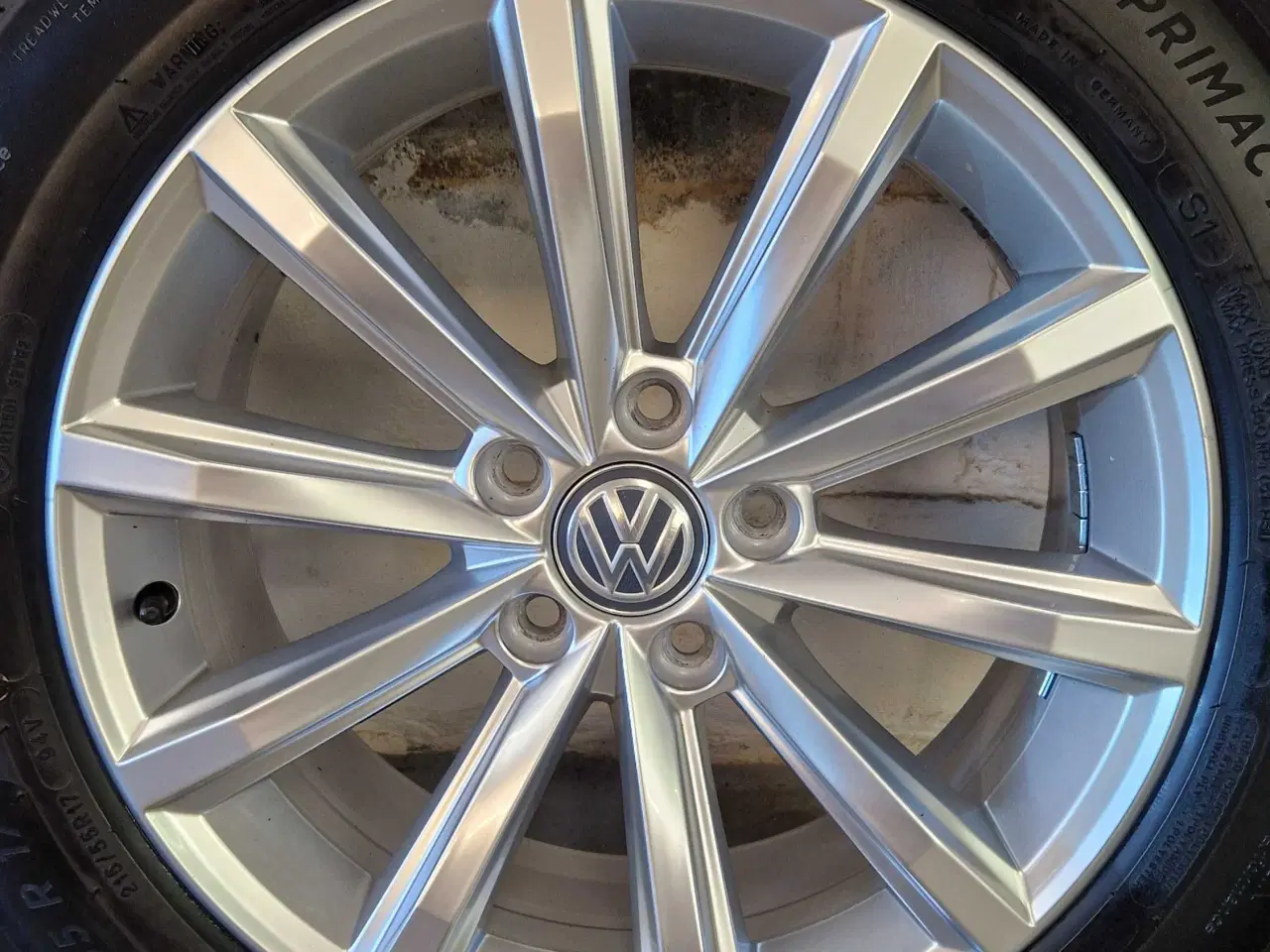 Billede 1 - VW "LONDON" ORIGINAL ALUFÆLGE MED NYE SOMMERDÆK 