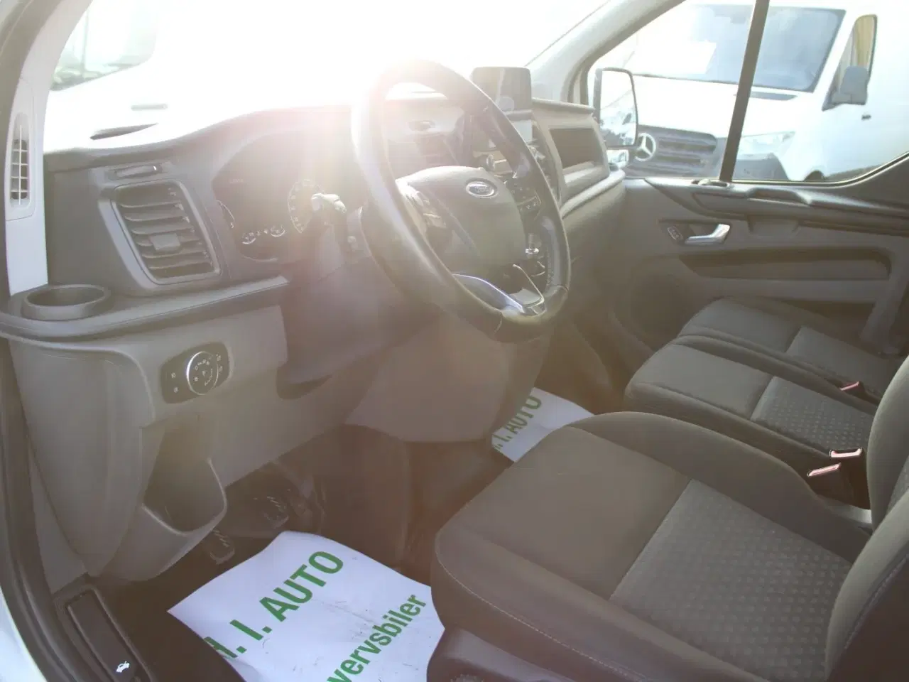 Billede 3 - Ford Transit Custom 300L 2,0 TDCi 130 Trend Mandskabsvogn