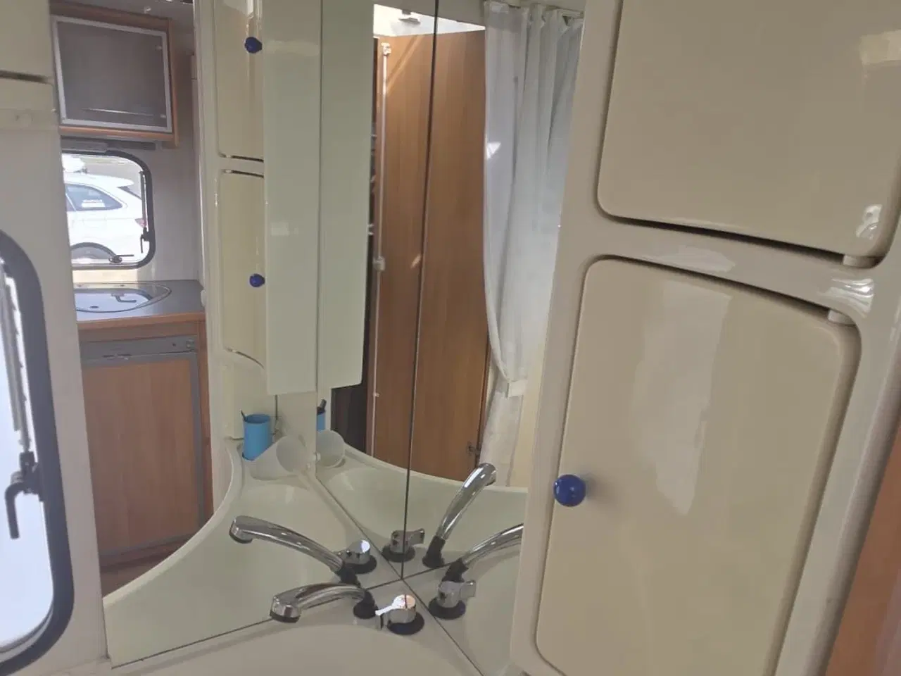 Billede 4 - Billig og flot campingvogn!