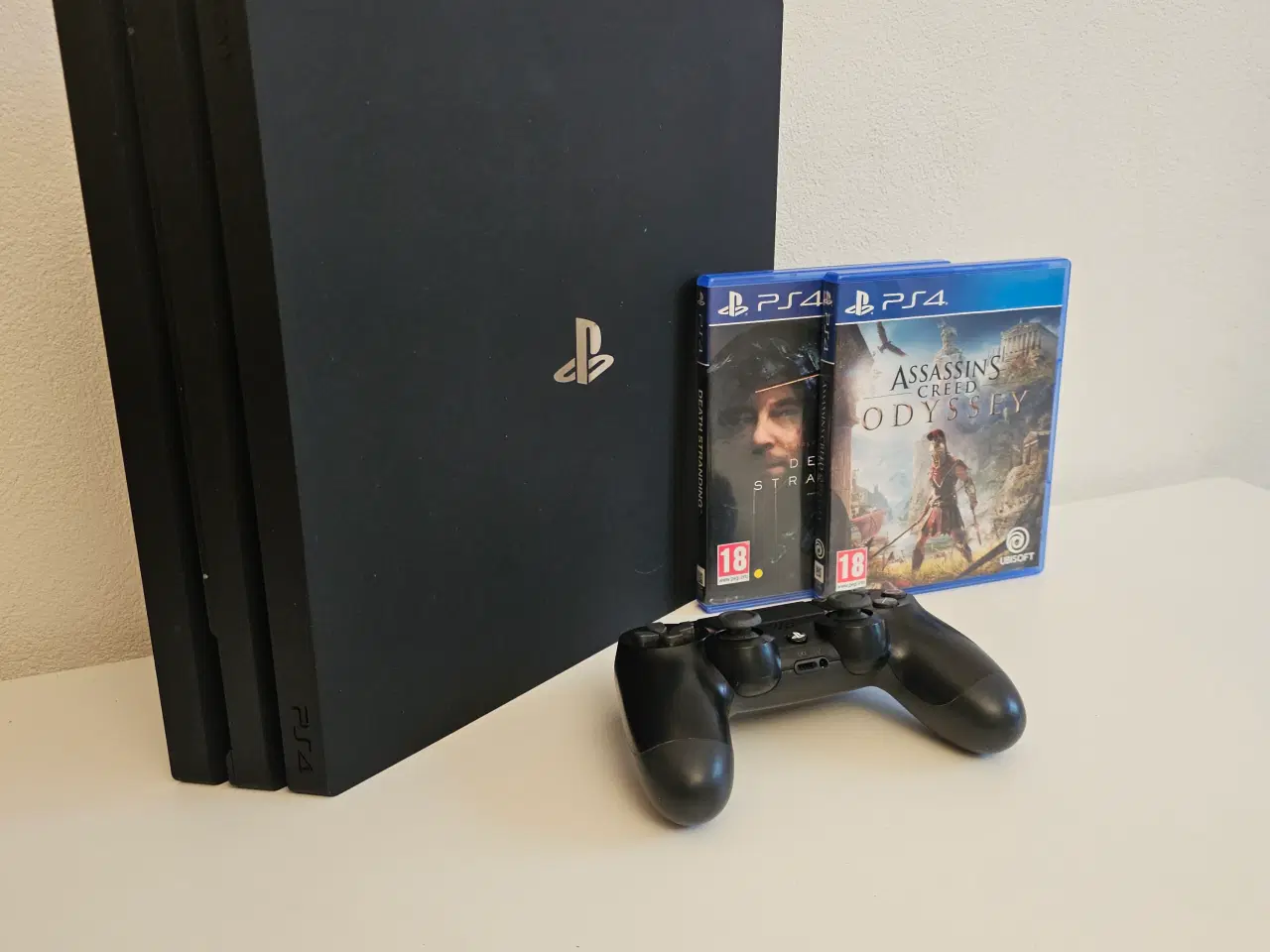 Billede 2 - PS4 Pro 1TB + Assassin's Creed og Death Stranding