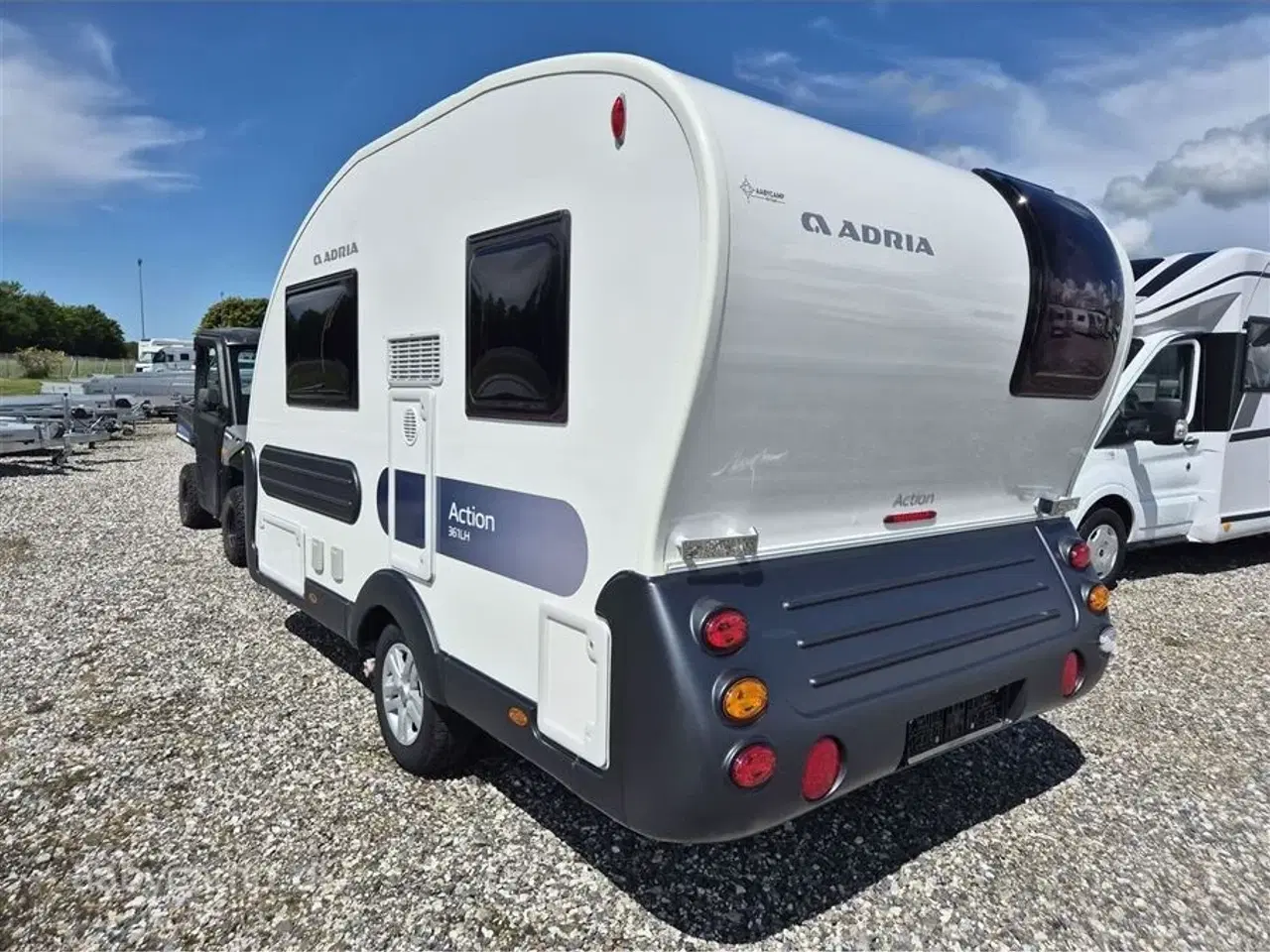 Billede 3 - 0 - Adria Action 361 LH   Fortelt kampa air, Enduro mover, thule cykelholder. elektrisk gulvvarme.
