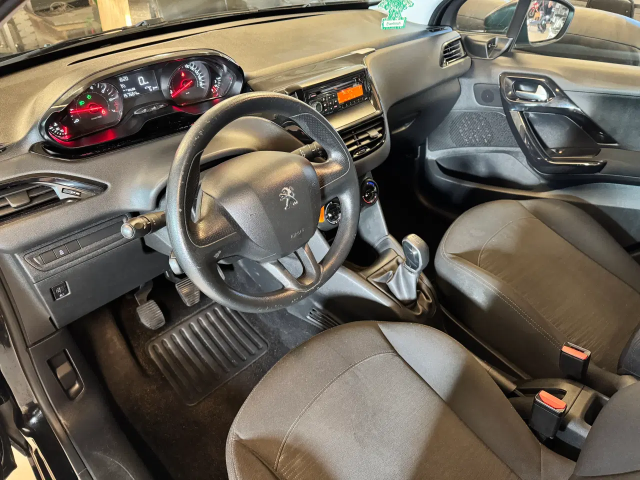 Billede 3 - Peugeot 208 kun 157.000 km