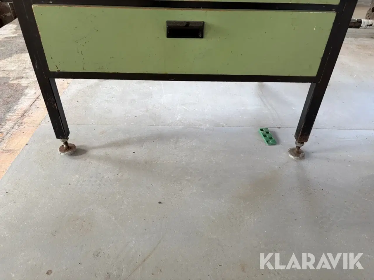 Billede 12 - Arbejdsbord med skuffemoduler