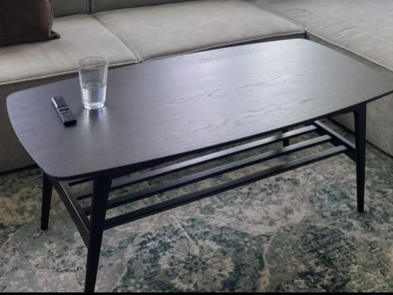 Billede 2 - Sofabord i røgfarvet træ