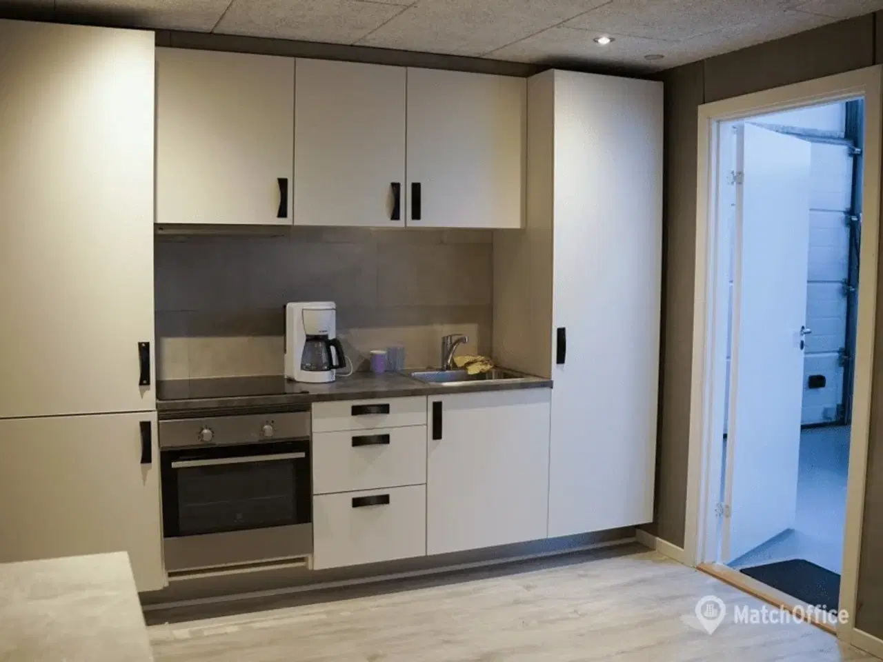 Billede 5 - Flot og funktionel erhvervsejerlejlighed med lager- og kontor i Kolding Syd