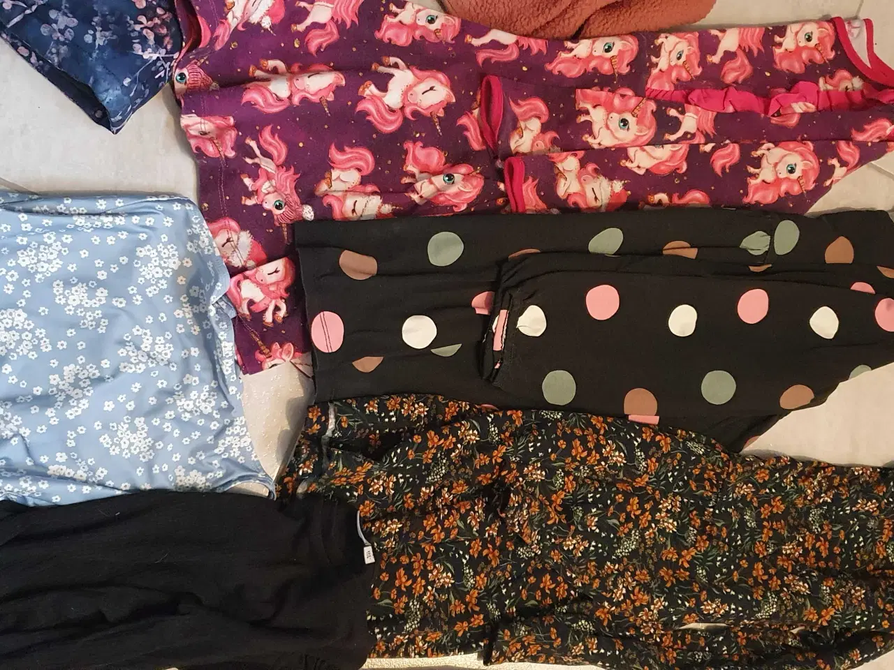 Billede 2 - Blandet pakke str. 122