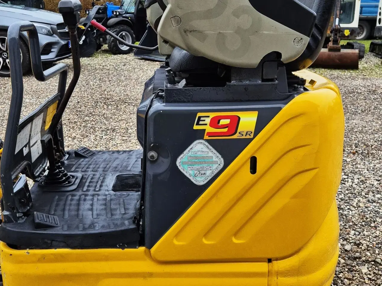 Billede 15 - New Holland E9 SR / 2900 timer / med skovlsæt / pæn stand