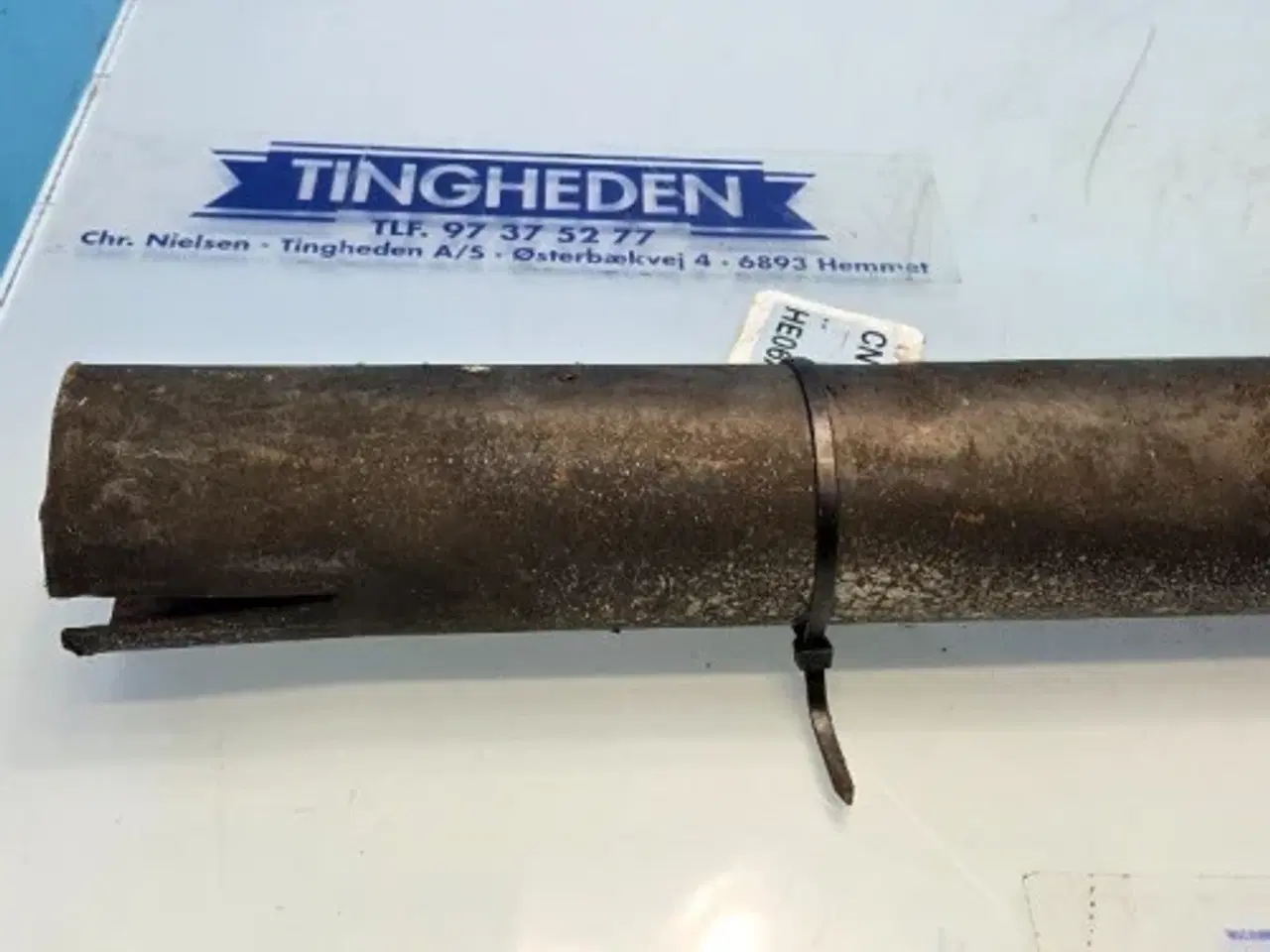 Billede 8 - New Holland LB115B Udstødningsrør 87622674