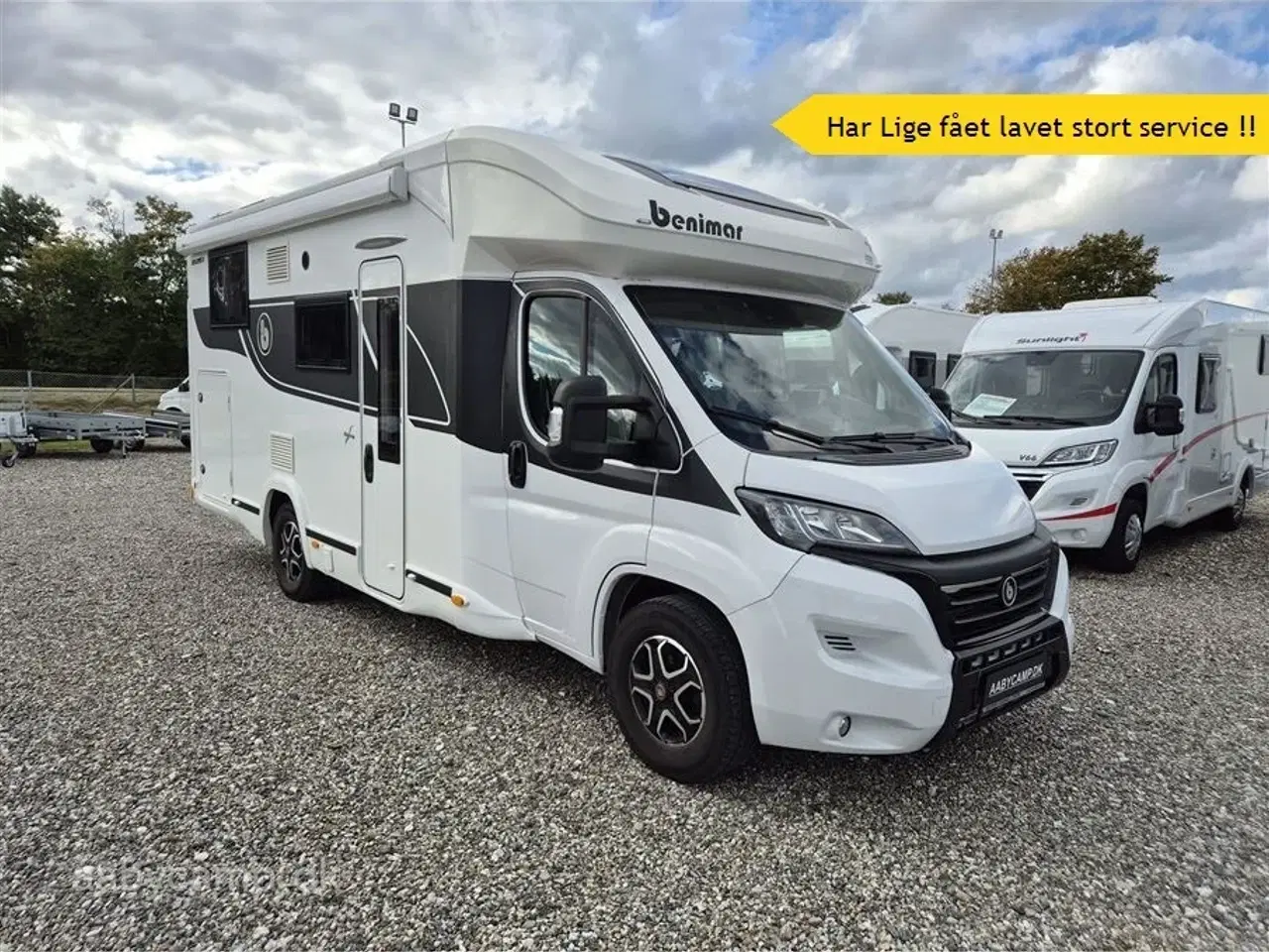 Billede 1 - 2022 - Benimar Mileo 261 NK   Automatgear. NK. pakke. varme på spildevands tanken. plisse i førehuset. solceller. lithium batterier. maxfann. clesana toilet. kompressor køleskab.