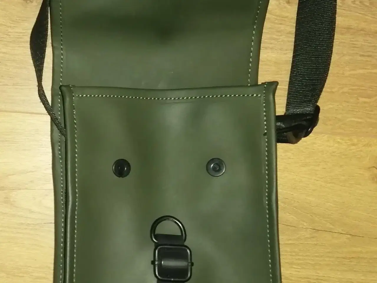 Billede 3 - NY VANDTÆT SKULDERTASKE, ARMYGRØN