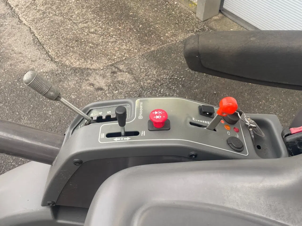 Billede 6 - Husqvarna P524 EFI AWD Inkl. 122cm klipper