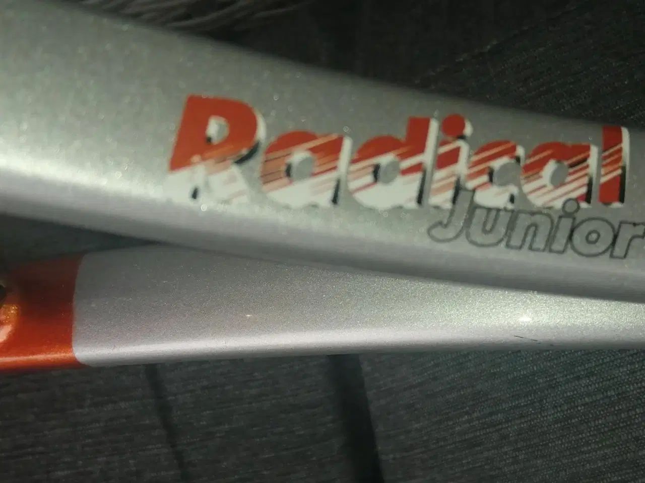 Billede 4 - HEAD RADICAL JUNIOR GRAPHITE I FLOT STAND