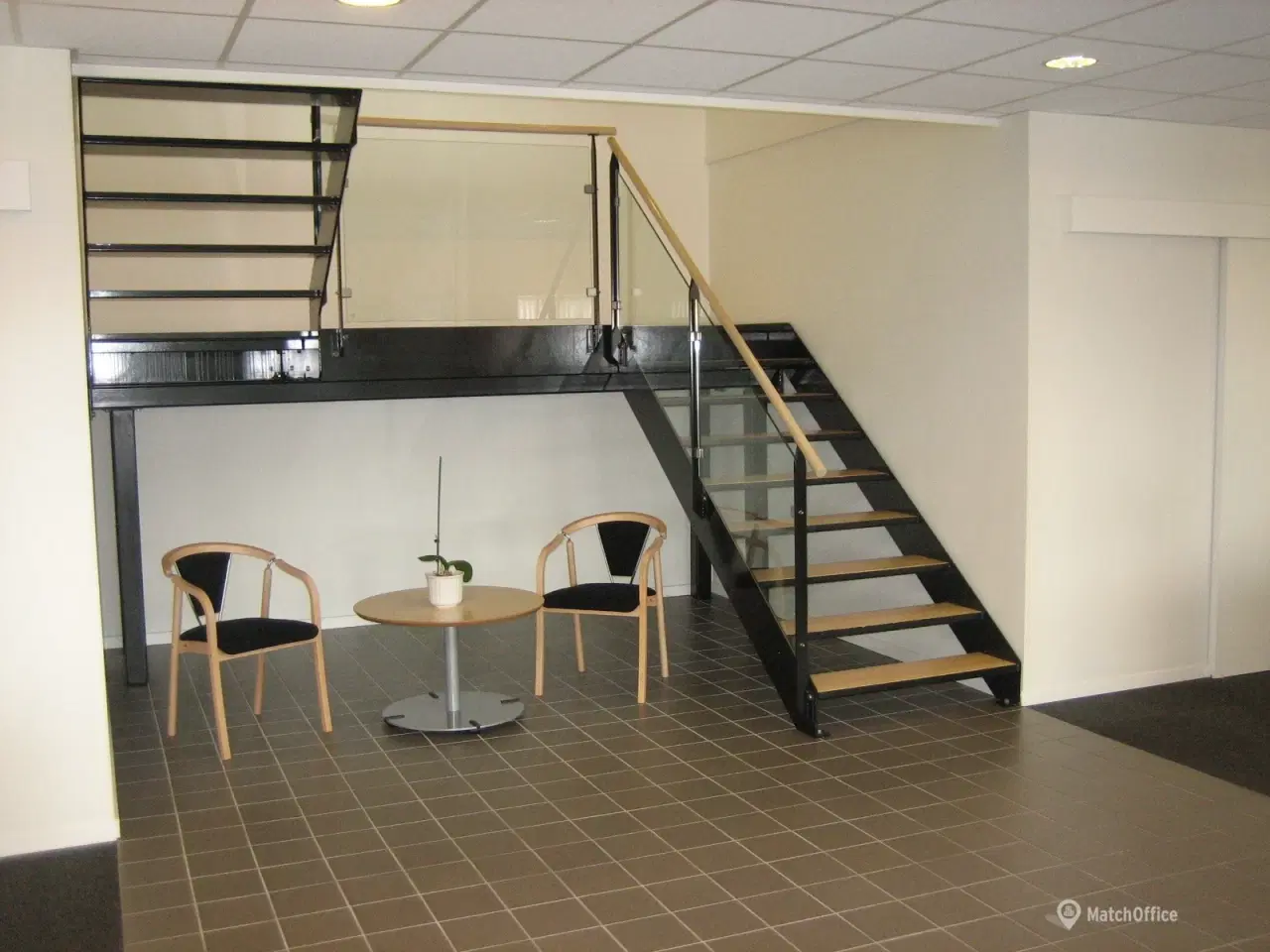 Billede 4 - Nyrenoverede kontorlokaler og fleksible logistik-/produktionshaller med god loftshøjde