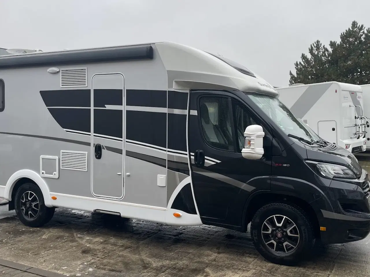 Billede 7 - Autocamper med automatgear uden dansk afgift