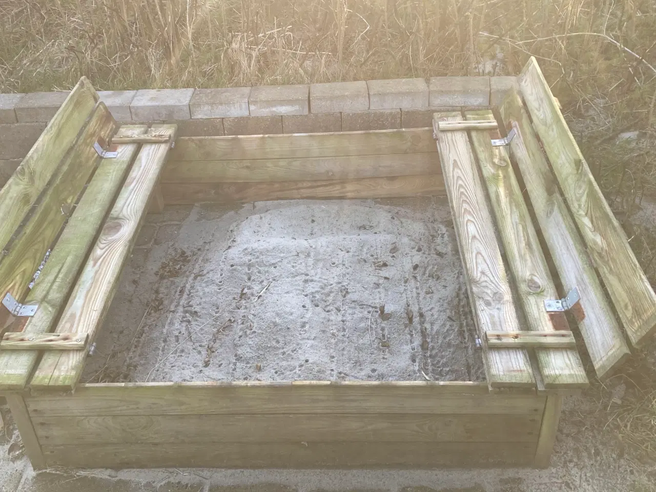 Billede 5 - Sandkasse i trykimprægneret træ