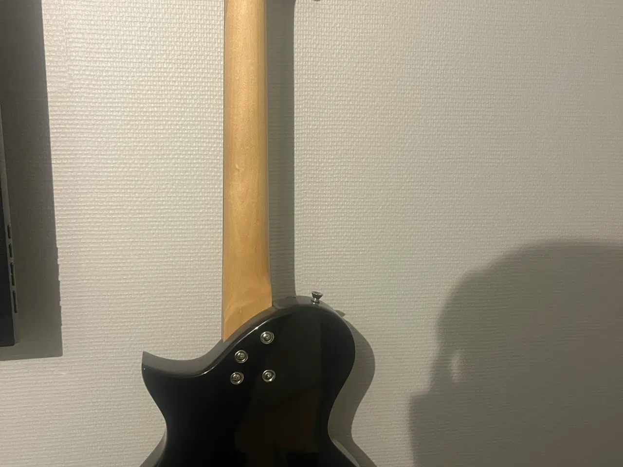 Billede 4 - Elektrisk og halv akustisk guitar