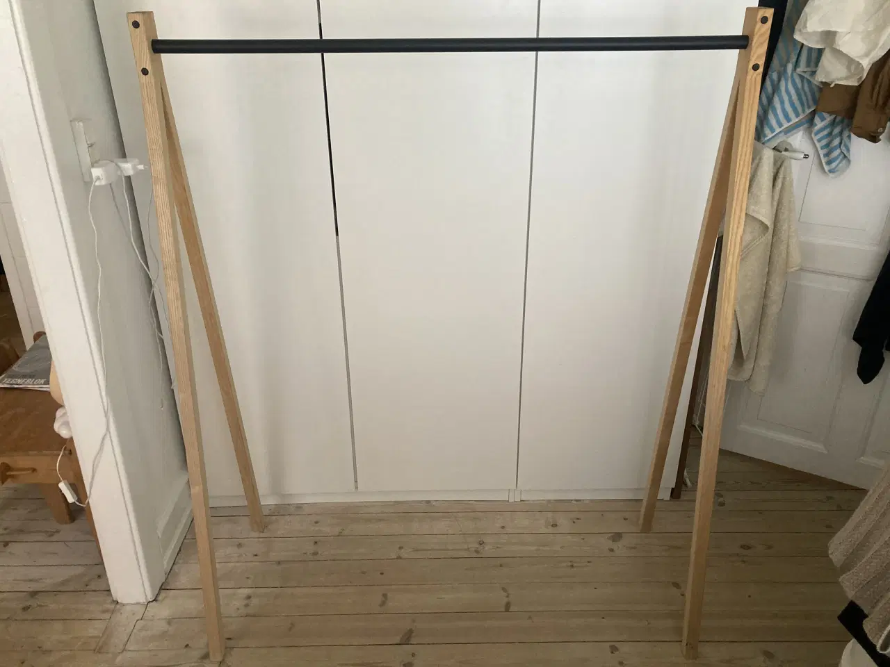Billede 4 - DANSKmadeforrooms - Garderobestativ