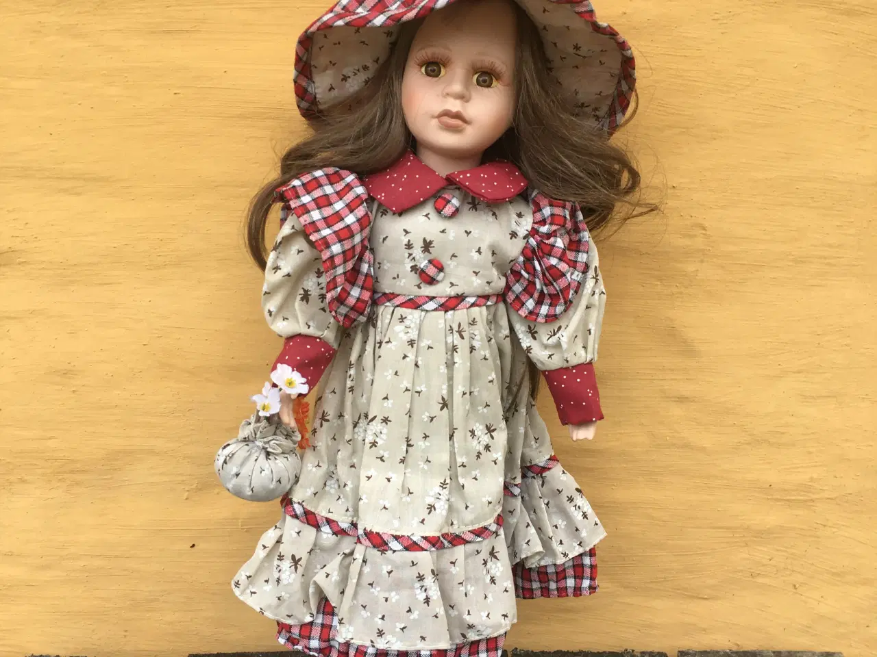 Billede 1 - Porcelænsdukke 