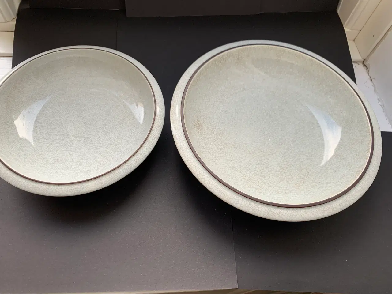 Billede 1 - 2 fade med krakkeleret glasur, Royale Copenhagen