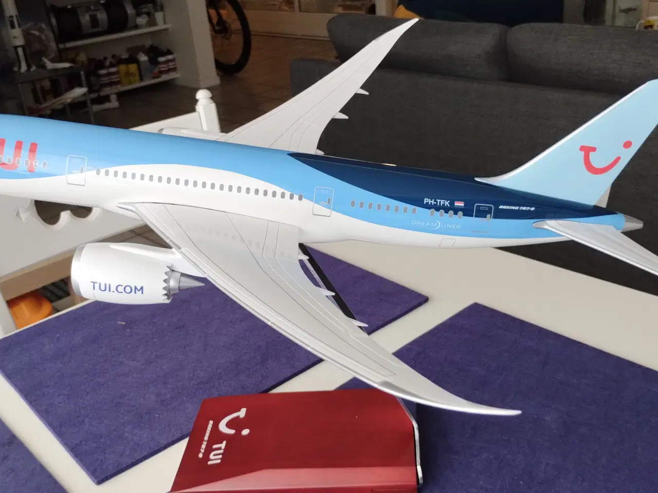 Billede 2 - Modelfly Tui 787-8 skala 1:100