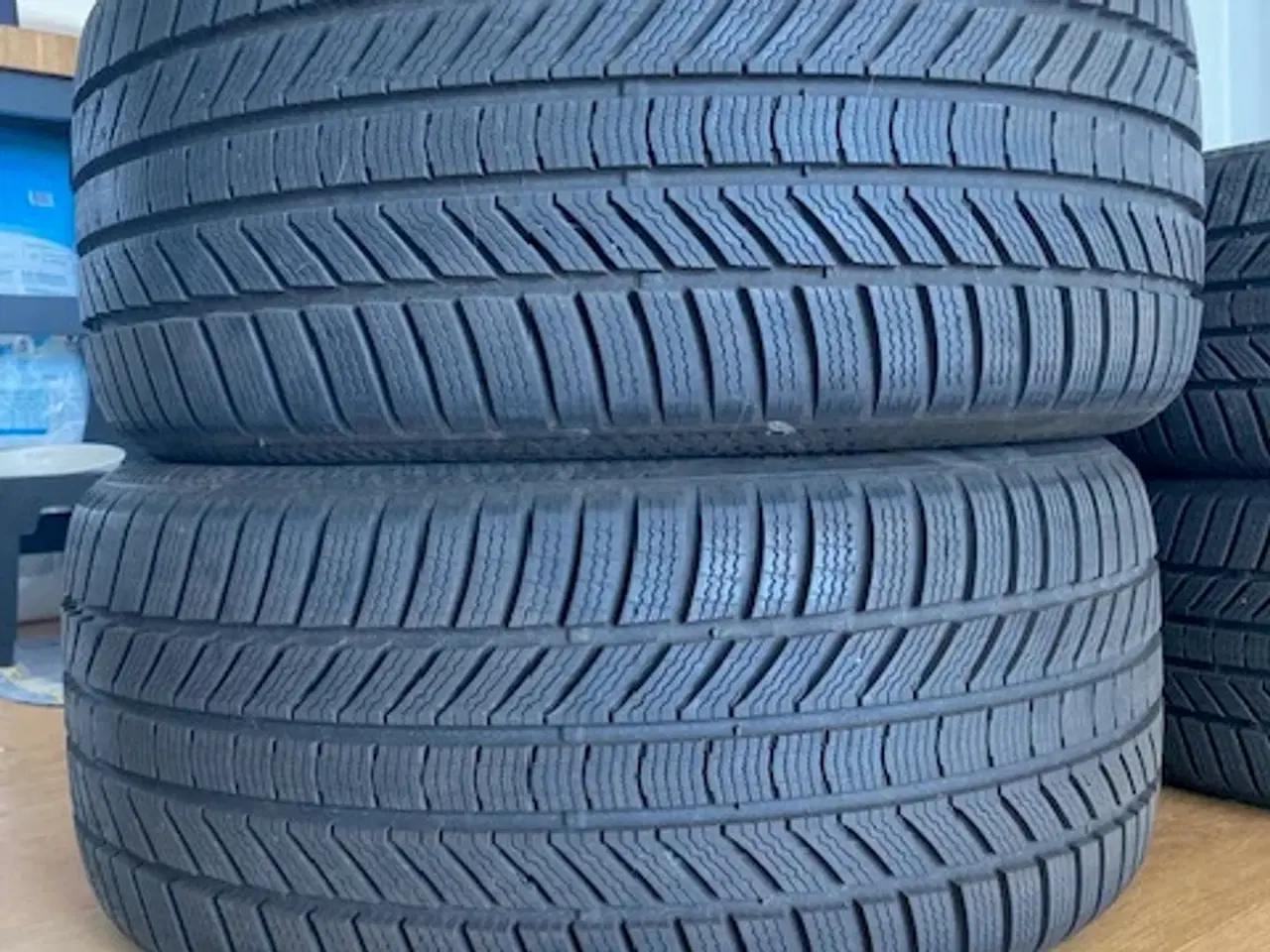 Billede 2 - 2x285/40R20 og 2x245/45R20 Vinterdæk til Taycan