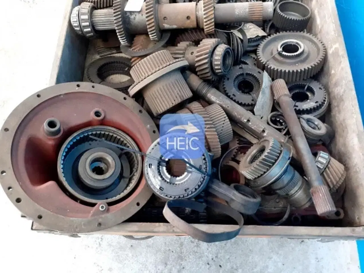 Billede 7 - New Holland 60 Serie Gearkasse dele