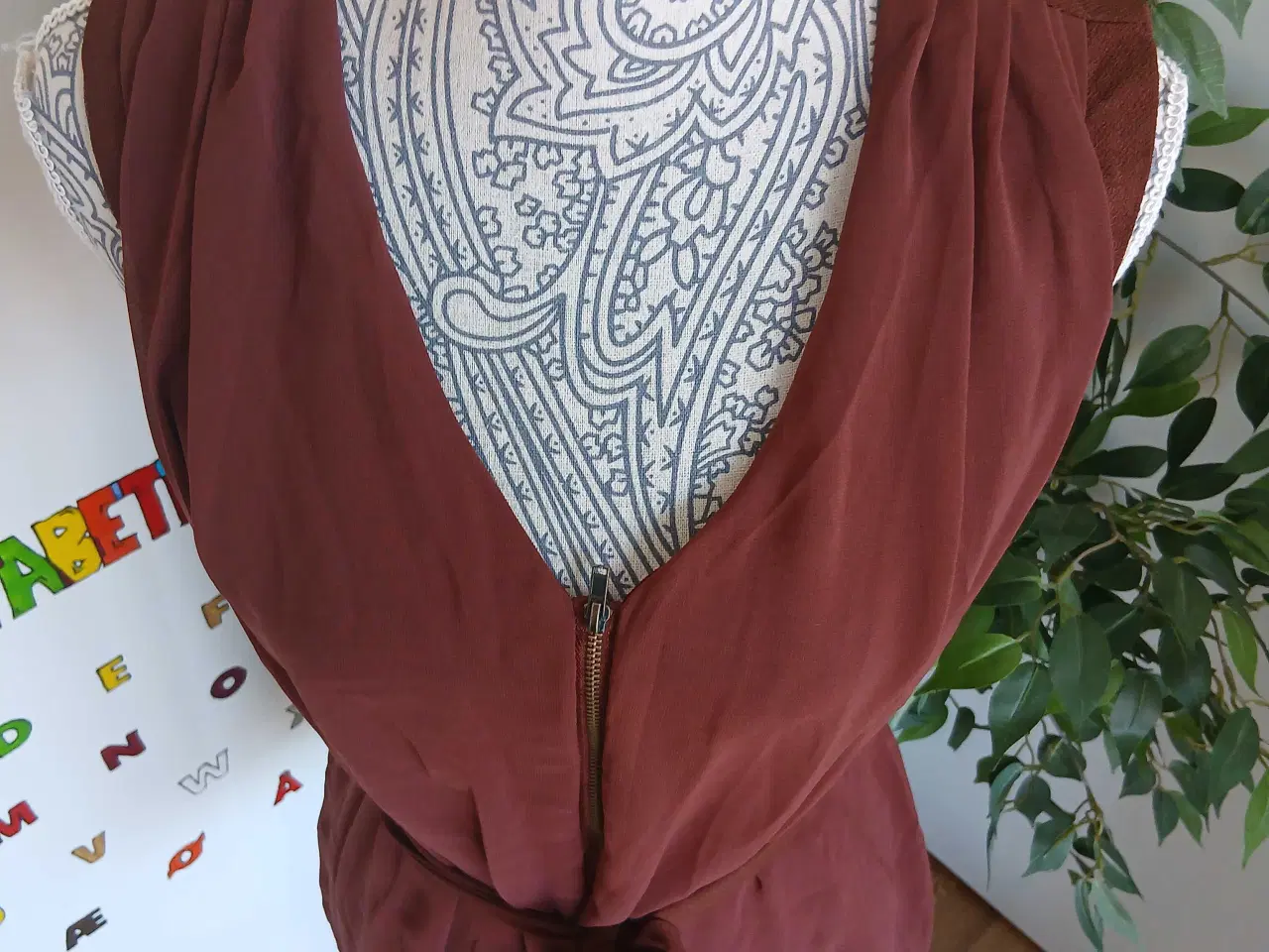 Billede 2 - Kjole. ICHI. Small/36