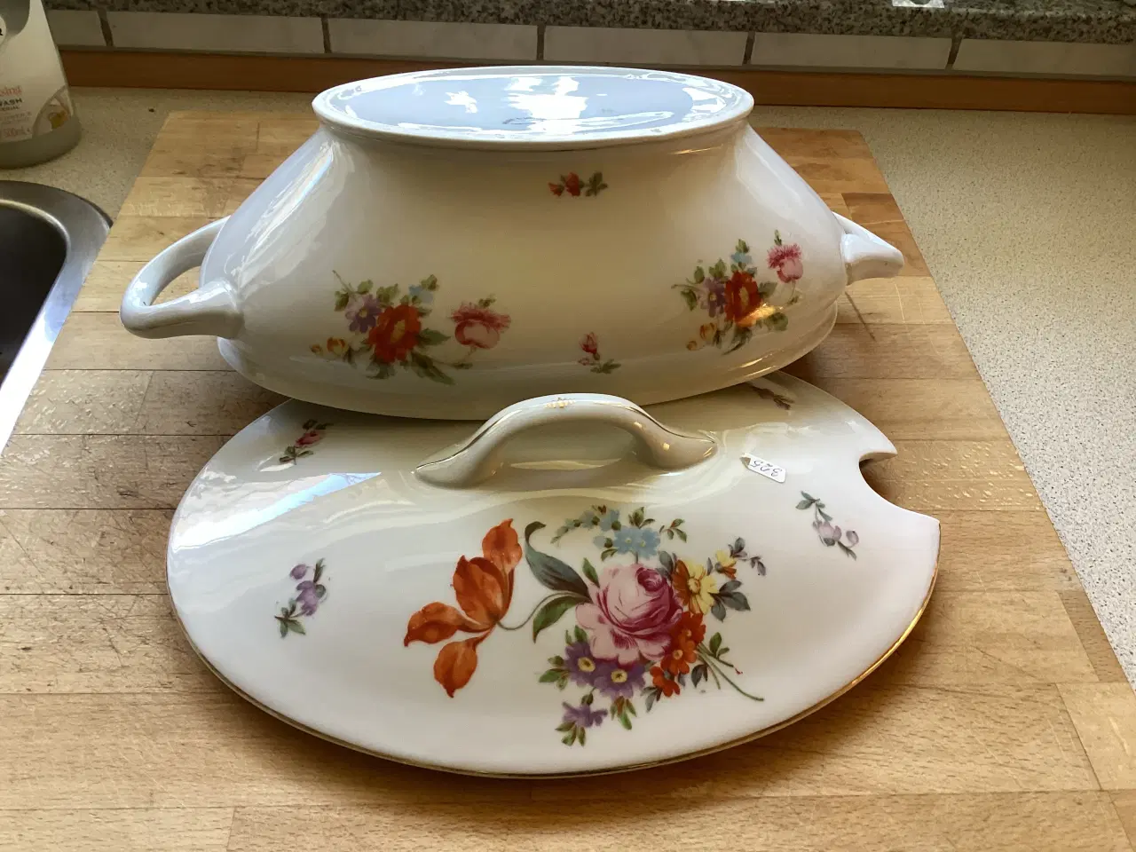 Billede 2 - Stor porcelæns Terrin m/ Blomster København B 7723