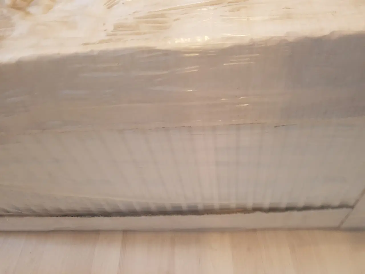 Billede 3 - Radiator, stor hvid farve, NY